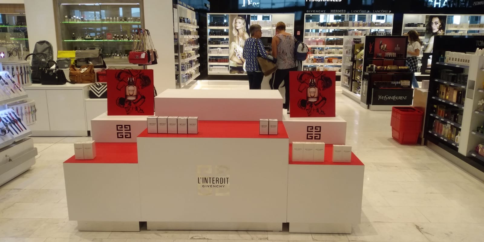 DLM_Givenchy_Podium_ (1)