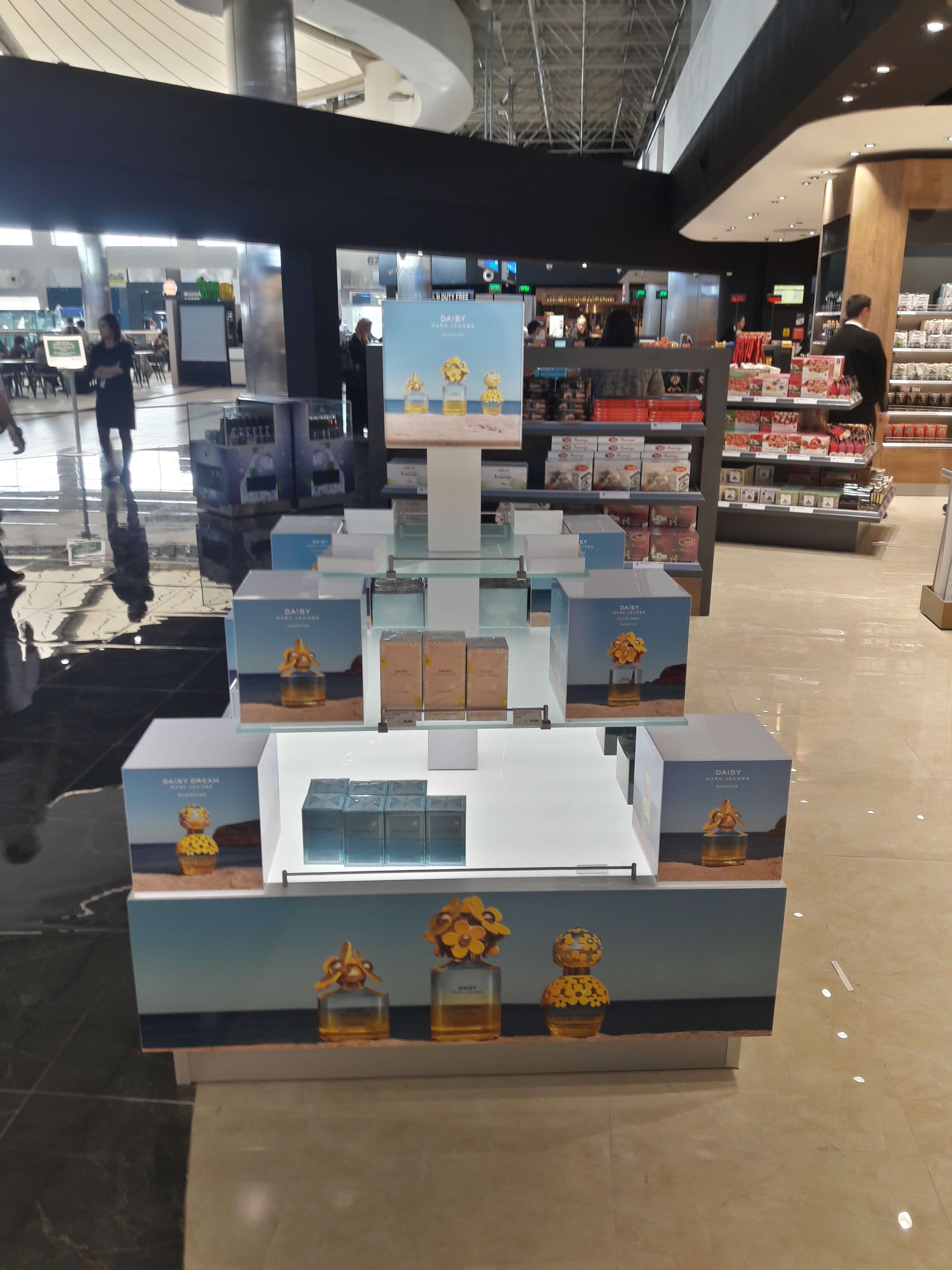 ANT_Local Slot 2_Marc Jacobs (1)